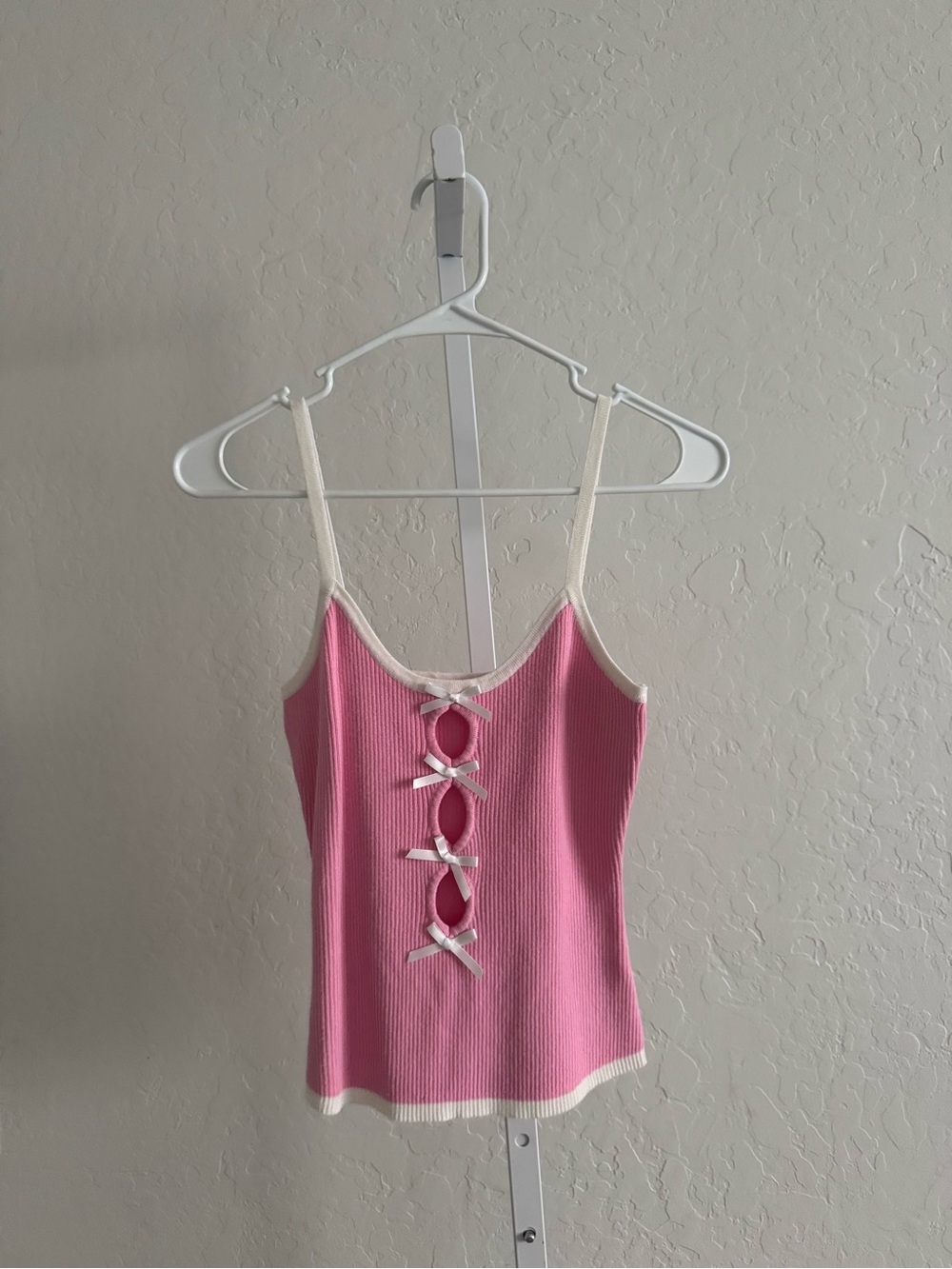 Pink Ribbed Bow-Front Cami with Contrast Trim